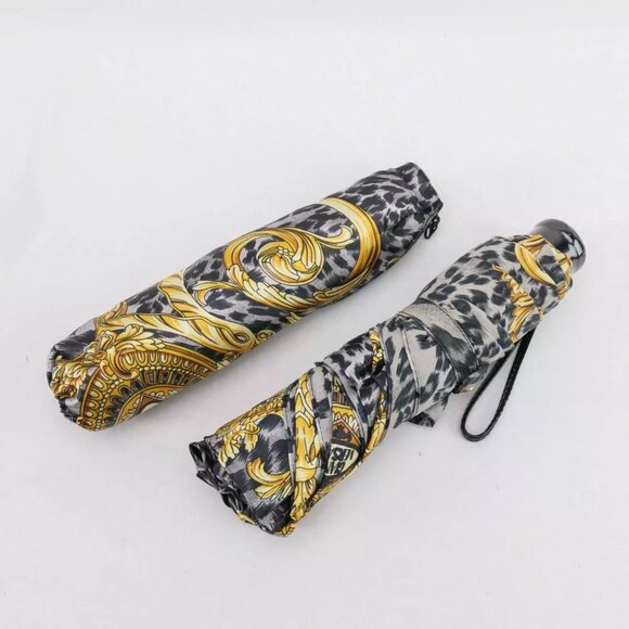 Authentic Vintage Gianni Versace Baroque pattern foldable umbrella - Picture 12 of 13